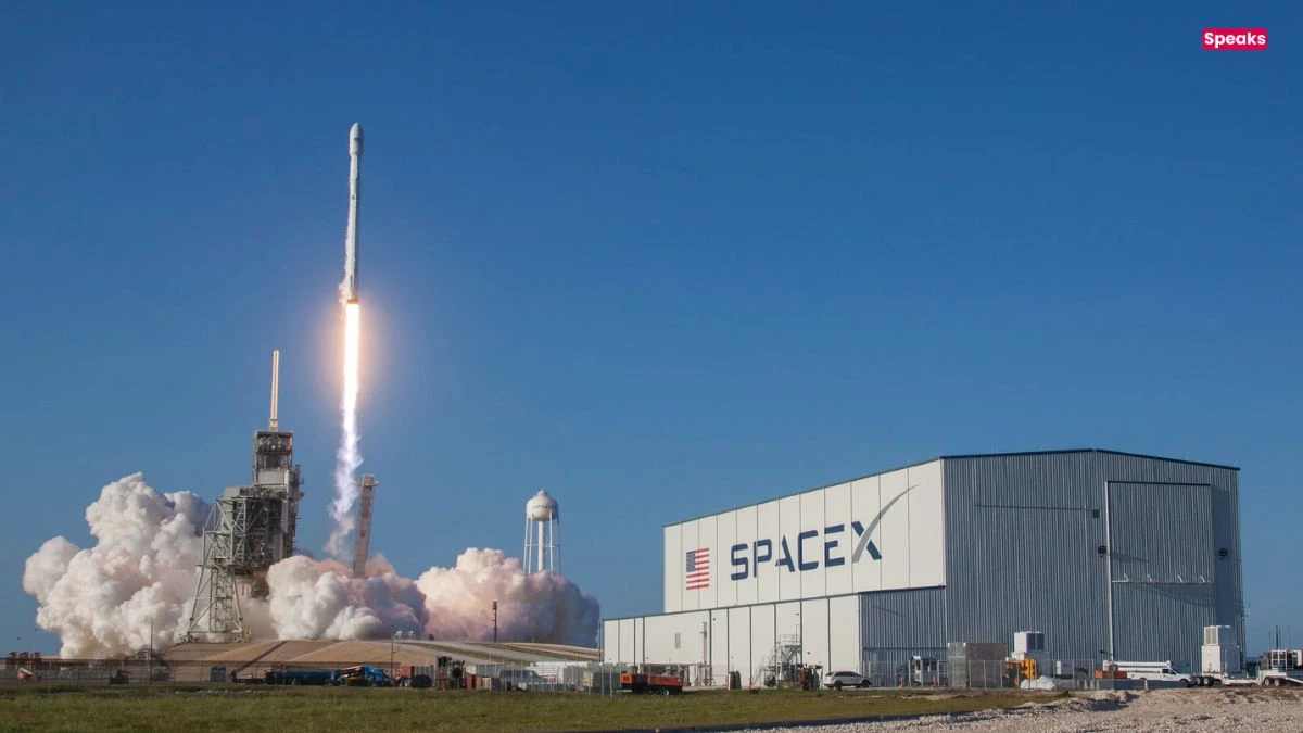 SpaceX Falcon 9 Launch Lights Up Early Morning Sky Over Hampton Roads, Delivering Starlink Satellites